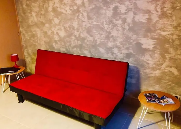 F3 - Neuf - 4/6 P - Lits King Size - Wifi - Cour * Le Puy-en-Velay